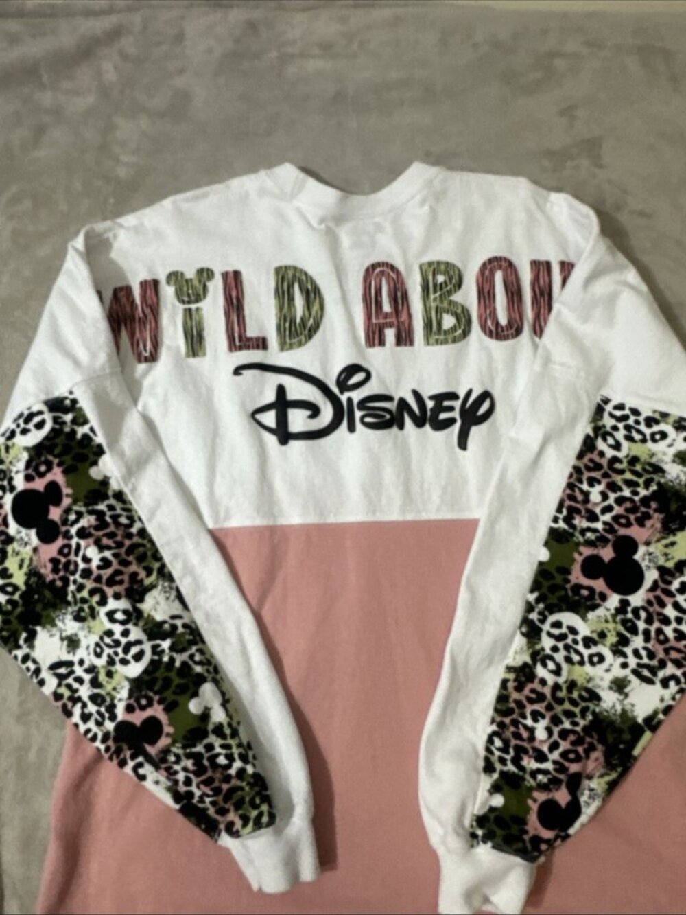 Disney Wild About Disney spirit jersey leopard print colorblock medium